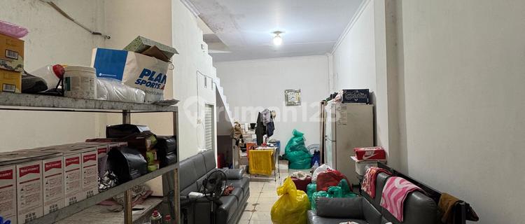 Ready-to-Occupy Shop House on Sunu Road, Central Business District of Makassar 1