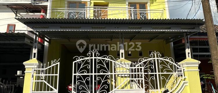 Dijual Rumah Cantik Tengah Kota Makassar, 2 Lantai - Kompleks Green House 1