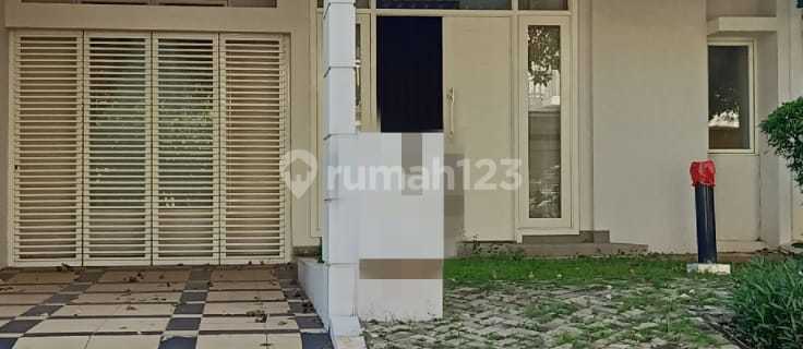 House in Acacia Cluster Summarecon Bekasi 1