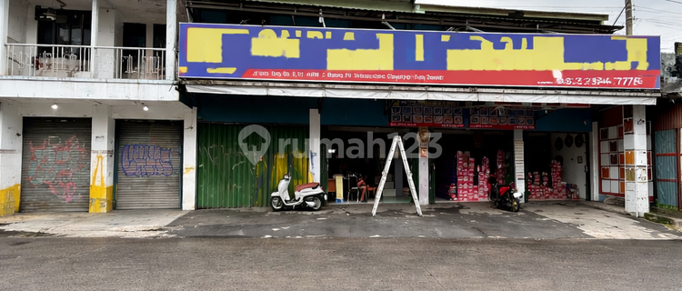 2-Storey Shop House on the Main Roadside in Depok, Suitable for a Minimarket, Office, or Large Restaurant 1
