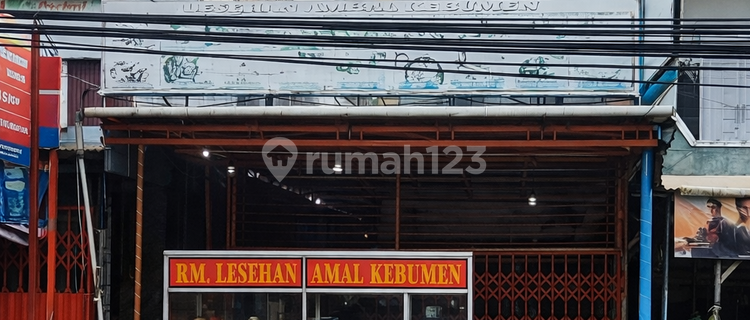 House with Business Space on the Main Roadside Very Close to the City Center of Pontianak 1