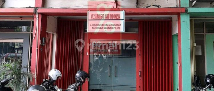 2-Story Shop House for Quick Sale in Sukarno Hatta. Shop House in East Semarang with Freehold Title 1