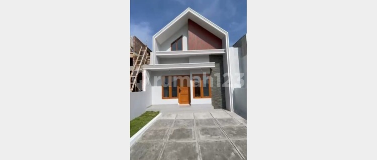 Safira Sapen 2 Close to UNS and Near Solo City Center 1