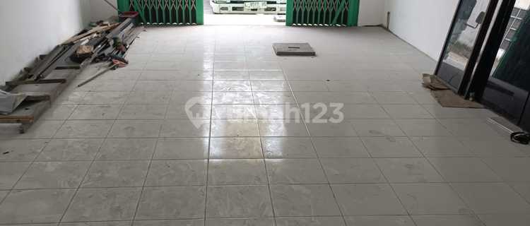 Cheapest Rental 3-Story Shop House in Margomulyo Surabaya 1