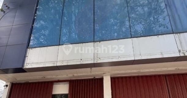 2-Story Shop House 5x15m Wide, Parking Area on Jl. Dr Cipto 1