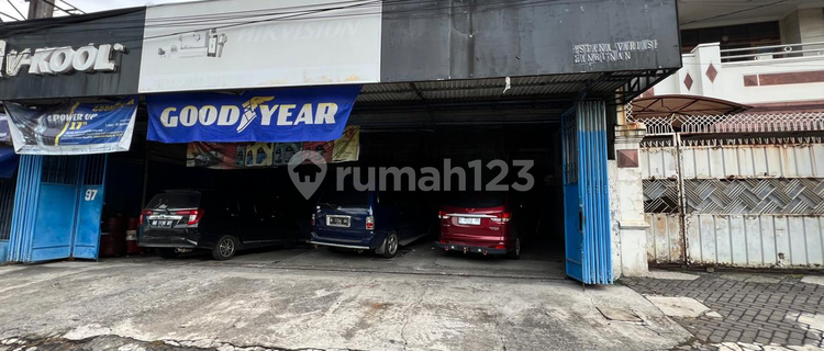 Store for Business on Semarang Tengah Street Side 1