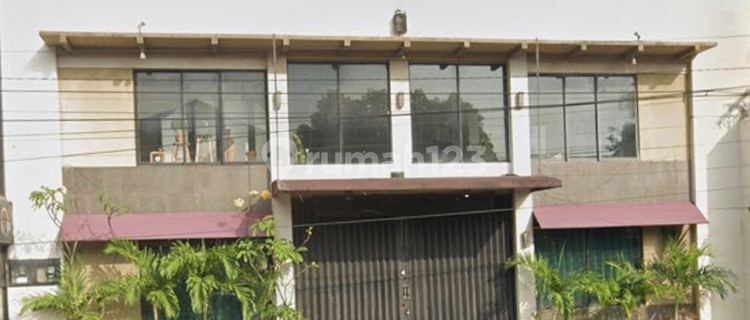 Ruko Tempat Usaha Lokasi Strategis Ada Area Parkir 1