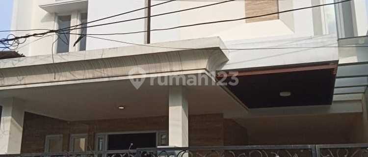 Cheap New Building House Rent in West Surabaya 1