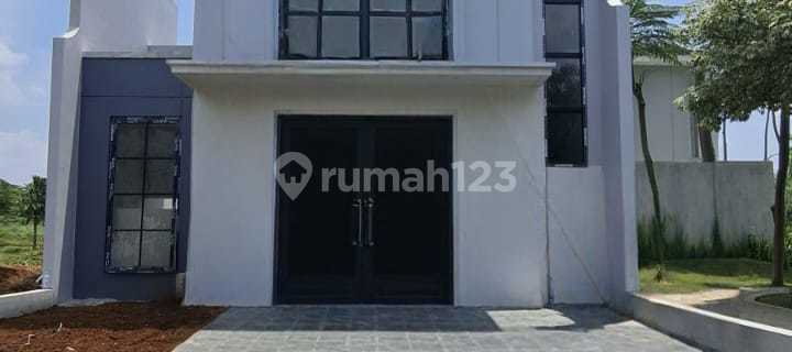 Exclusive 2-Story House in Citraland BSB SMG Area, 11% VAT Discount Promotion, 5% Down Payment KPR, Strategic Location, 24-Hour Security. 1