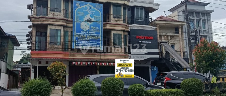 Shop House for Rent on Antasari Street, Strategic Location 1