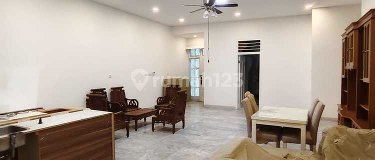 Disewakan Rumah Sunter Hoek Luas 416M² Murah Rapi Bagus Hanya 150Jita/Th Lohh 1