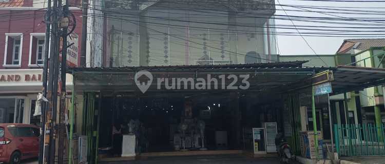 For Rent: Strategic Twin Shophouse in Aren Jaya, East Bekasi 1