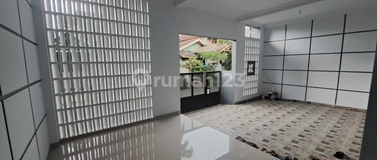 Disewakan Rumah Cantik dan Rapi Siap Huni di Pondok Cibubur 1