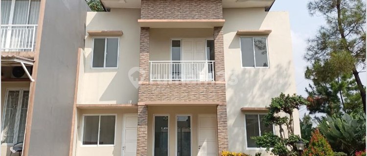 House in a Cluster 10 Minutes to Bogor Station 1