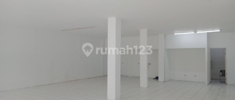 Tandem Shop House with Spacious Parking in West Bogor 1