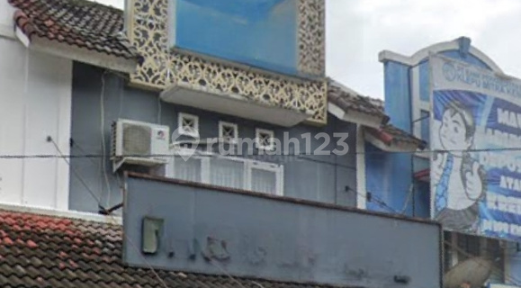 Good and Well-Maintained Shop House in a Strategic Location Suitable for Business 1