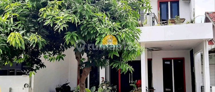 A Nice and Well-Maintained House in Graha Padma. 1