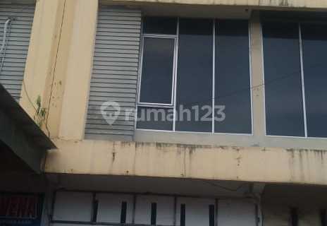 For Rent 3½ Story Shop House Ready to Occupied Jl. Brigjend Hamid 1