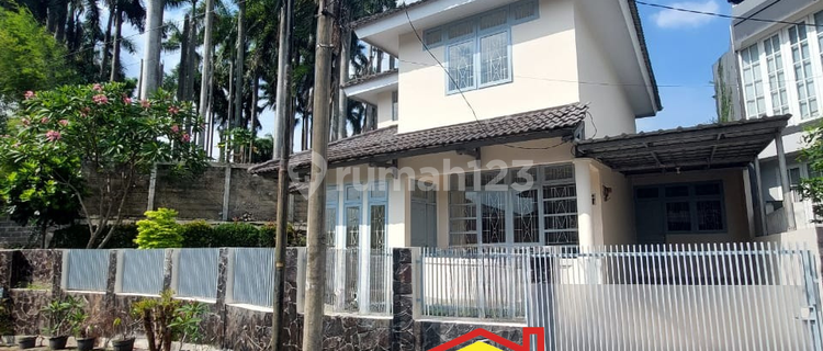 Dijual Rumah Pojok Rapi Siap Huni,Strategis,Bebas Banjir,Asri Nyaman, Lokasi di Bintaro Jaya 9 1