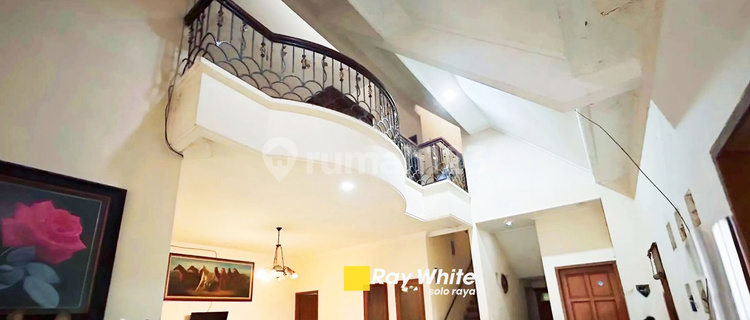 Turun Harga Rumah 5 Kamar Siap Huni Keprabon Banjarsari Solo 1