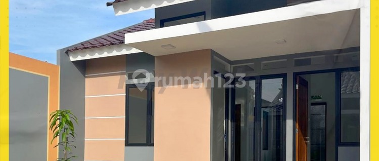 New 2-bedroom house near UNS Solo campus in Jaten Karanganyar 1