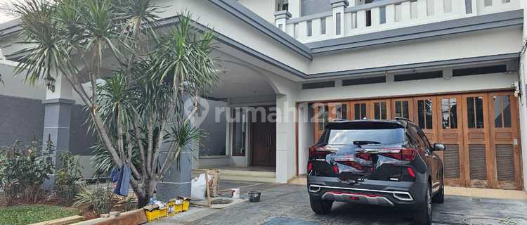 Luxury House with Strategic Location in Cipete, South Jakarta 1