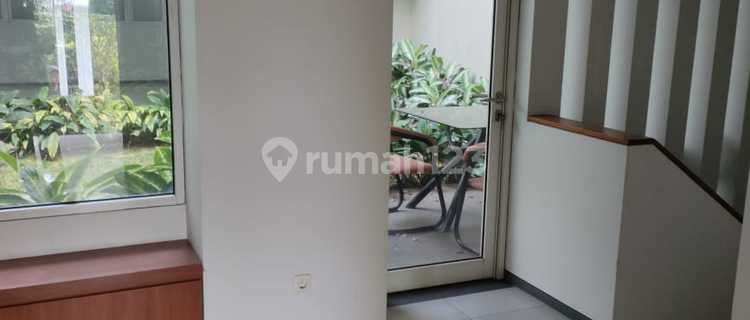 Disewakan rumah bagus siap huni expatriate area, Kuningan Jakarta Selatan 1