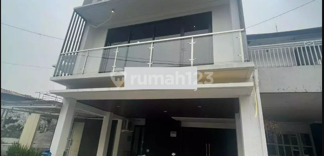 Lelang Rumah 2 Lantai Bandung Antapani Komplek Graceland 1