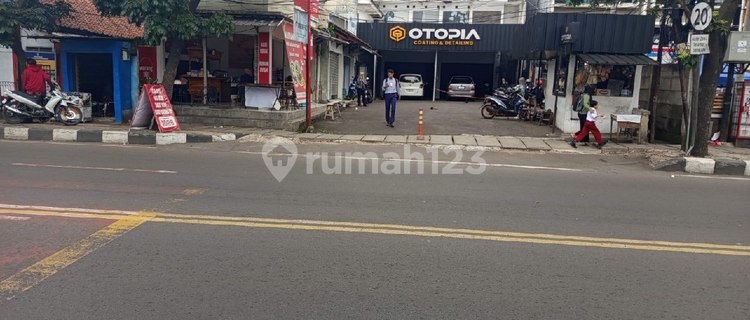 Roadside Shop on Ah Nasution Street, Bandung, Near Cikadut Gas Station and Hermina Hospital. 1