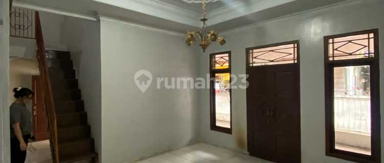 Di Jual Rumah 2 Lantai Dekat ke Grage Cirebon 1