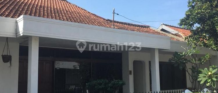 For Sale Land with Bonus House in Batununggal Below Market Price at Jl. Batununggal Mulia I No.10, Mengger, Bandung Kidul, Bandung City, West Java, Indonesia, 40267, Good SHM Batununggal. 1