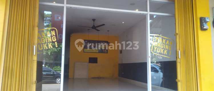 Shop House for Rent Near Mall in Grand Wisata Bekasi 1