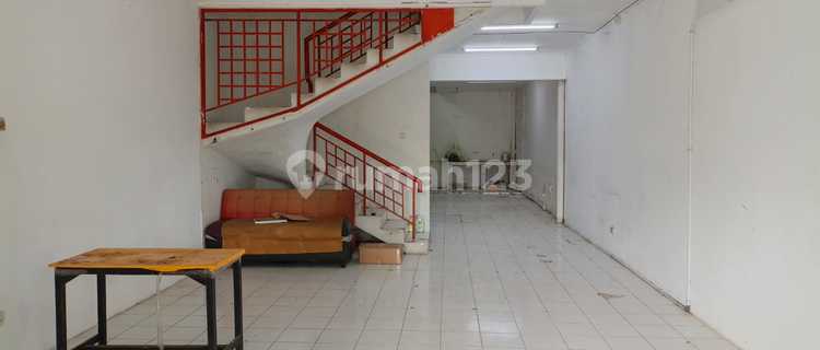 Graha Raya Shop House for Rent, Strategic Location, Bustling Area, Suitable for Culinary Business 1