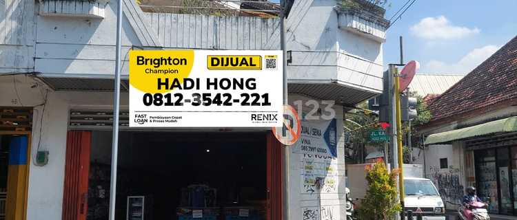 For Sale: 2-Story Shop House in the Center of Mojokerto City. 1