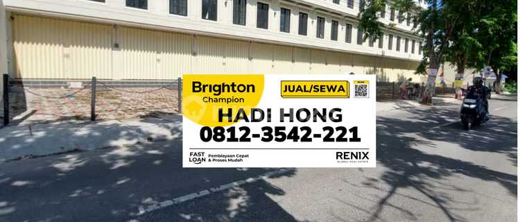 For Rent 3-Story Shop House in Front of Modern Market Mojokerto 1