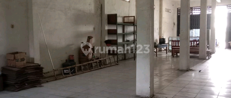 For rent: 2-story shop house, Tulangan, Sidoarjo. 1