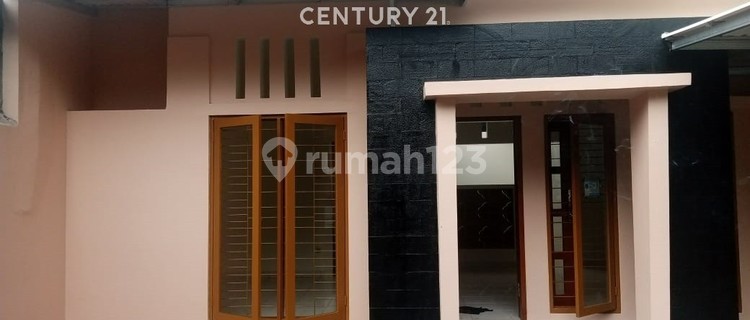 Rumah Baru Renovasi Rapih Siap Huni Di Mutiara Bintaro 5066 1