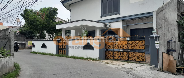 Di Jual Rumah 2 Lantai Mewah dan Luas di Cibubur Jakarta Timur 1