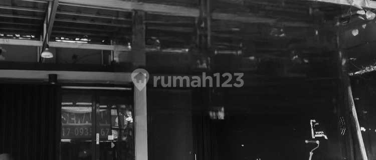 Rental: 3-Story Shop House with Main Road Access in Tebet, South Jakarta 1