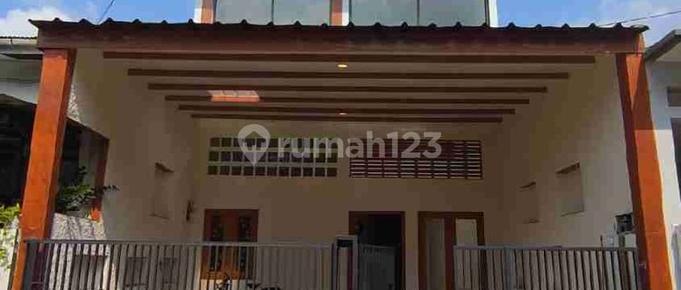 Quality Second-Hand House in a Cluster - Premium Location Beji, Depok 1