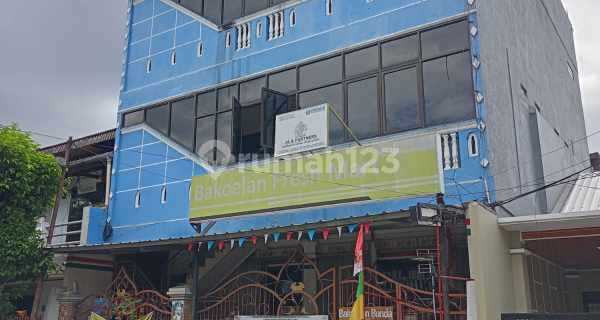 Premium 4-Story Shophouse in the Heart of Depok! Close Access to UI & KRL Station, Ready to Generate Profit! 1