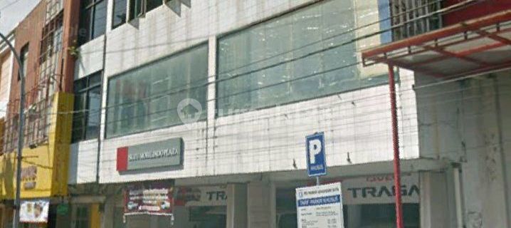 Ruko Losari Beach Corridor Entertainment Center Area 1