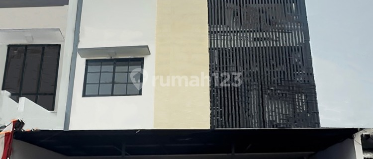 FOR SALE: BOARDING HOUSE LOCATED IN CIPETE, SOUTH JAKARTA, ON A STRATEGIC MAIN ROAD 1