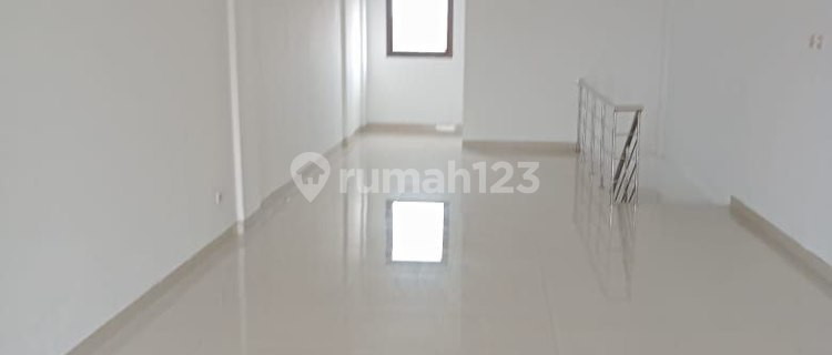 For Sale Shop House Located in Kebon Kopi Bandung 1