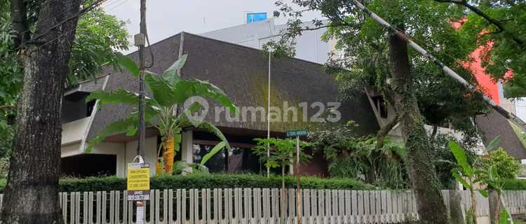 Dijual Rumah Hook - Jl. Teuku Umar, Bandung 1