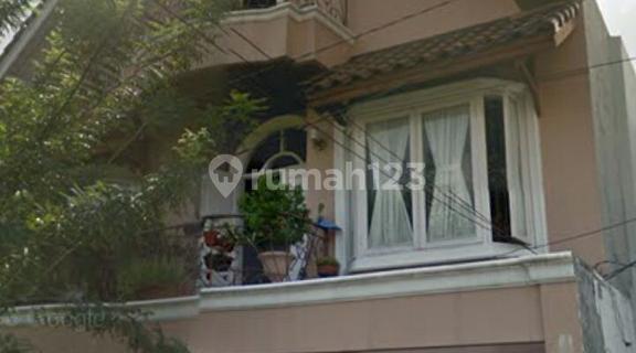 Dijual Rumah Strategis 3 Lantai - Rawamangun 1