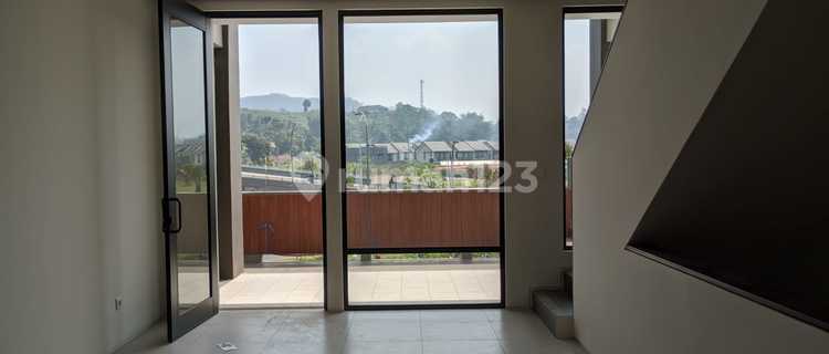 Available for Rent: Strategic 2-Story Shop House in Sasakirana, Kota Baru Parahyangan 1