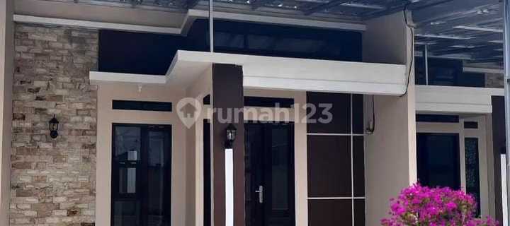 FOR SALE: BEAUTIFUL AFFORDABLE HOUSE IN DEPOK CITY 1