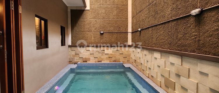 Rumah Mewah 2 Lantai Lokasi Strategis di Veteran 1