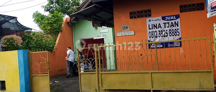 Strategic Boarding House in the Center of Sidoarjo City, Densely Populated Area, 3 Minutes from the Toll Exit 1